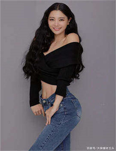 脱内衣一件都不留视频,最近2019年好看中文字幕视频